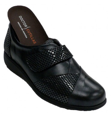 Velcro woman shoe special for insoles Doctor Cutillas in black
