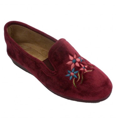Women's slippers closed with rubber bands on the sides Soca in bordeaux