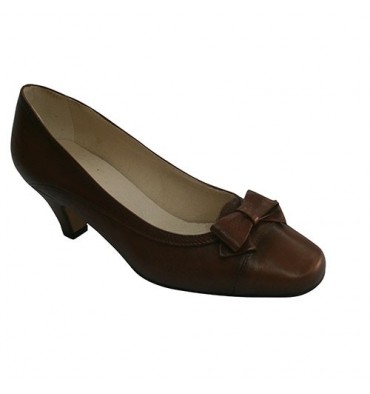 Medium heel shoes with bow on the vamp Pomares Vazquez in medium brown